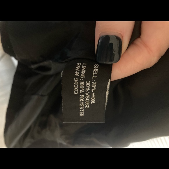 SOLD Black Coat - Picture 4 of 5